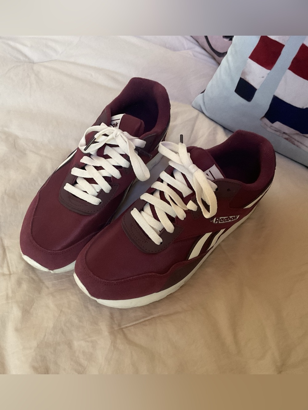 Reebok CL "Maroon" sneakers | Red |